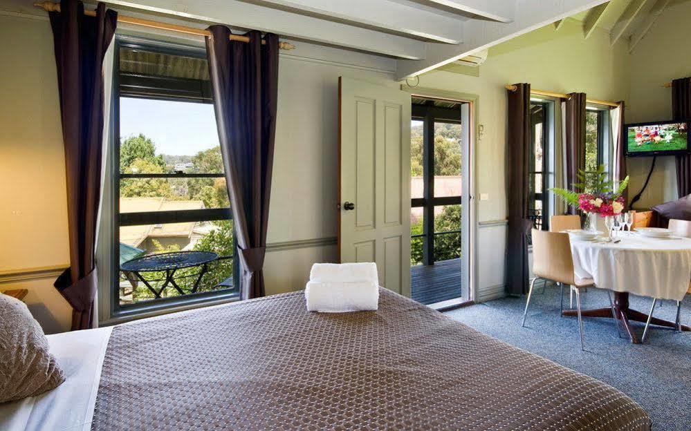 Great Ocean Road Cottages ลอร์น ภายนอก รูปภาพ