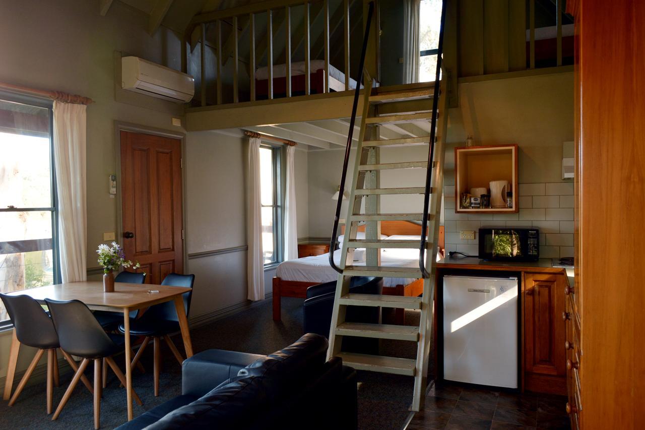 Great Ocean Road Cottages ลอร์น ภายนอก รูปภาพ